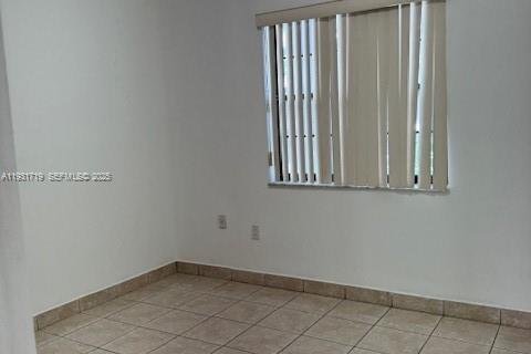 Adosado en alquiler en Miami, Florida, 2 dormitorios, 75.72 m2 № 1990457 - foto 5