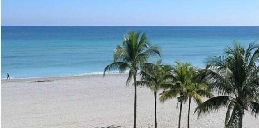 Condo in Deerfield Beach, Florida, 1 bedroom № 1096737