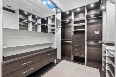 Купить виллу или дом в Форт-Лодердейл, Флорида 5 спален, 562.8м2, № 2076719 - фото 22