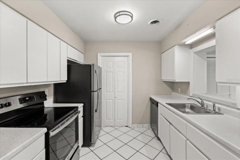 Villa ou maison à vendre à Ocala, Floride: 4 chambres, 162.21 m2 № 1910073 - photo 8