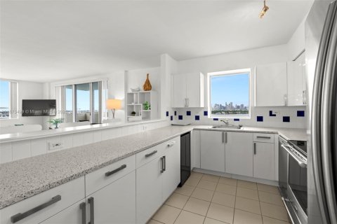 Купить кондоминиум в Майами-Бич, Флорида 2 спальни, 115.11м2, № 1980250 - фото 8