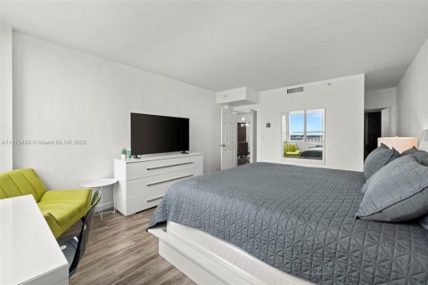 Купить кондоминиум в Майами-Бич, Флорида 2 спальни, 115.11м2, № 1980250 - фото 17