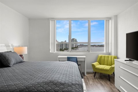 Купить кондоминиум в Майами-Бич, Флорида 2 спальни, 115.11м2, № 1980250 - фото 14