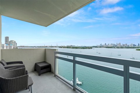 Купить кондоминиум в Майами-Бич, Флорида 2 спальни, 115.11м2, № 1980250 - фото 30