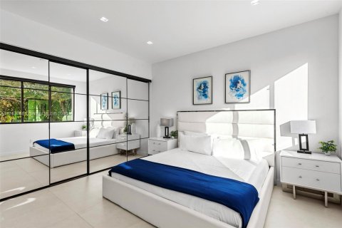 Casa en alquiler en North Miami Beach, Florida, 5 dormitorios, 309.55 m2 № 2012725 - foto 26