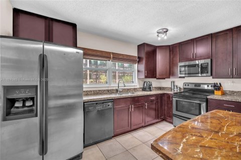 House in Fort Lauderdale, Florida 2 bedrooms, 92.44 sq.m. № 1790777 - photo 4