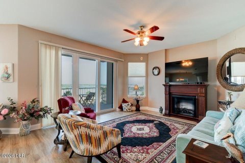 Copropriété à vendre à Daytona Beach Shores, Floride: 3 chambres, 167.97 m2 № 2284119 - photo 11