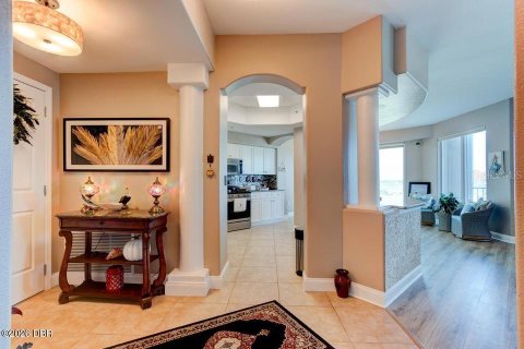 Copropriété à vendre à Daytona Beach Shores, Floride: 3 chambres, 167.97 m2 № 2284119 - photo 6