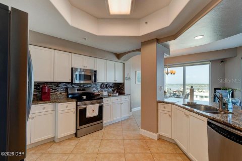 Copropriété à vendre à Daytona Beach Shores, Floride: 3 chambres, 167.97 m2 № 2284119 - photo 12