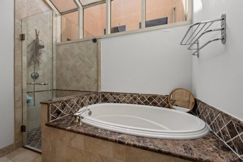 House in Wellington, Florida 3 bedrooms, 202.71 sq.m. № 2390084 - photo 21