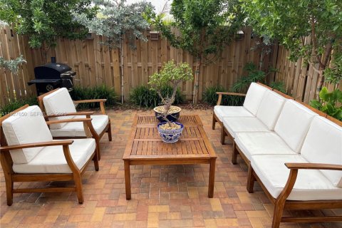 House in Homestead, Florida 3 bedrooms, 123.37 sq.m. № 1986883 - photo 9