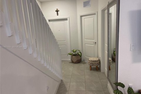 House in Homestead, Florida 3 bedrooms, 123.37 sq.m. № 1986883 - photo 3