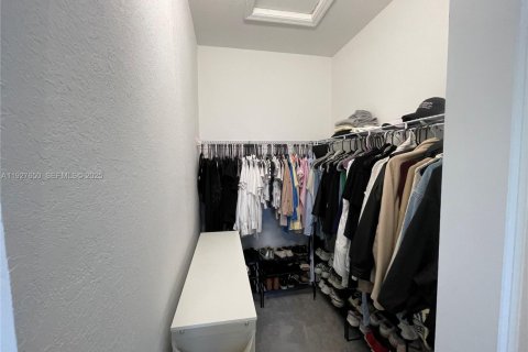 House in Homestead, Florida 3 bedrooms, 123.37 sq.m. № 1986883 - photo 14