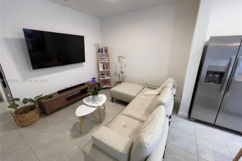 House in Homestead, Florida 3 bedrooms, 123.37 sq.m. № 1986883 - photo 4