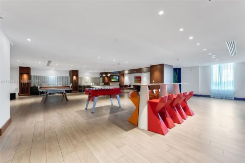 Condominio en alquiler en Sunny Isles Beach, Florida, 3 dormitorios, 141.58 m2 № 1982928 - foto 30