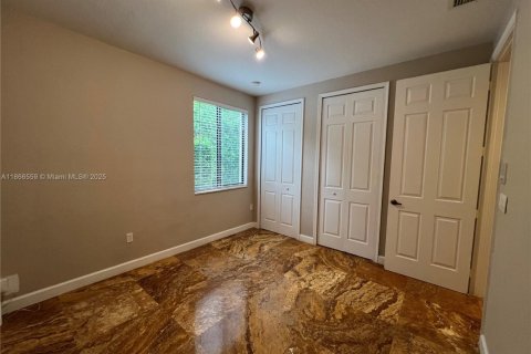 Снять в аренду виллу или дом в Катлер-Бей, Флорида 5 спален, 366.5м2, № 1921535 - фото 17