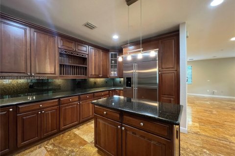 Снять в аренду виллу или дом в Катлер-Бей, Флорида 5 спален, 366.5м2, № 1921535 - фото 24