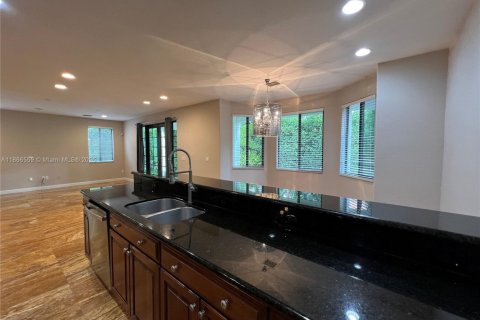 Снять в аренду виллу или дом в Катлер-Бей, Флорида 5 спален, 366.5м2, № 1921535 - фото 26