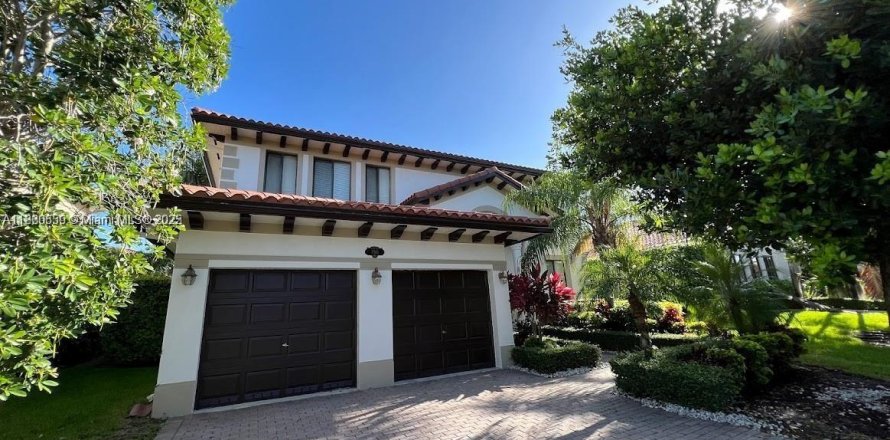 Дом в Катлер-Бей, Флорида 5 спален, 366.5м2 № 1921535