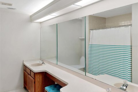 Dúplex en venta en Orlando, Florida, 3 dormitorios, 145.67 m2 № 1675462 - foto 12