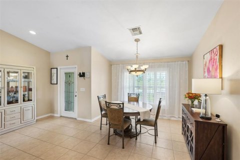 Villa ou maison à vendre à Cape Coral, Floride: 3 chambres, 167.32 m2 № 2419000 - photo 11