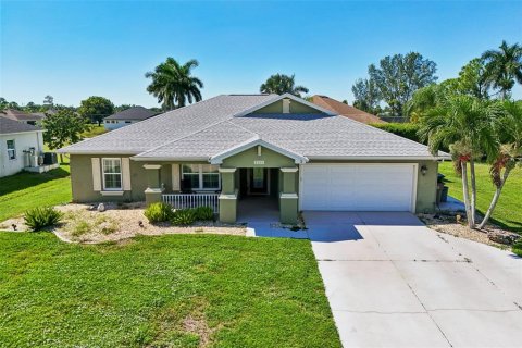 Villa ou maison à vendre à Cape Coral, Floride: 3 chambres, 167.32 m2 № 2419000 - photo 2