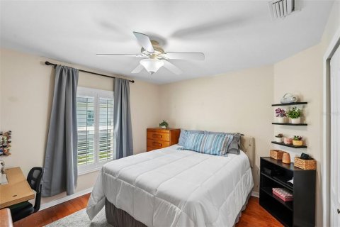 Villa ou maison à vendre à Cape Coral, Floride: 3 chambres, 167.32 m2 № 2419000 - photo 18