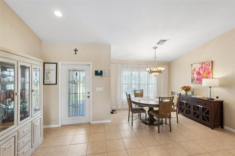 Villa ou maison à vendre à Cape Coral, Floride: 3 chambres, 167.32 m2 № 2419000 - photo 10