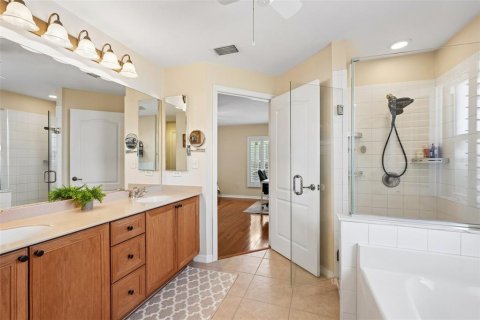 Villa ou maison à vendre à Cape Coral, Floride: 3 chambres, 167.32 m2 № 2419000 - photo 28