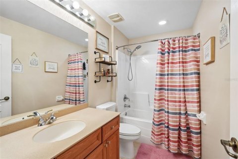 Villa ou maison à vendre à Cape Coral, Floride: 3 chambres, 167.32 m2 № 2419000 - photo 19