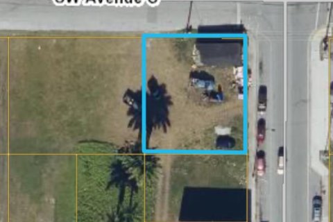 Propiedad comercial en venta en Belle Glade, Florida № 2158529 - foto 2