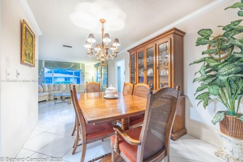 Villa ou maison à vendre à Tamarac, Floride: 2 chambres, 146.88 m2 № 1955847 - photo 11