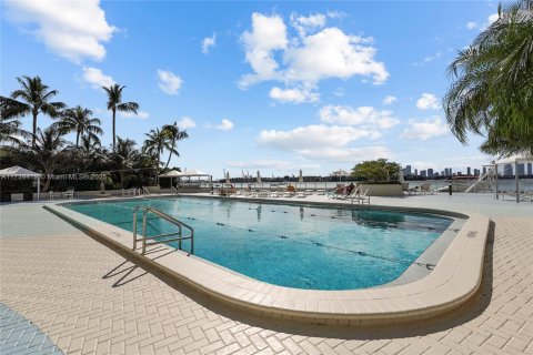 Condominio en venta en Miami Beach, Florida, 51.28 m2 № 1763892 - foto 14