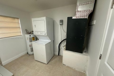 Casa en venta en South Bay, Florida, 3 dormitorios, 104.79 m2 № 1889952 - foto 22