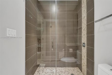 Propiedad comercial en alquiler en Miami, Florida, 1 dormitorio, 30.66 m2 № 2081295 - foto 11