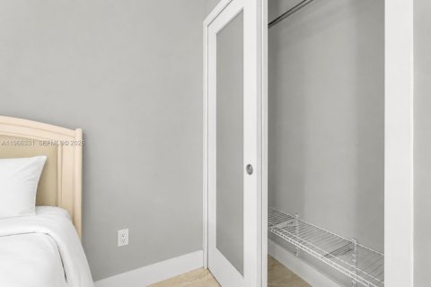 Propiedad comercial en alquiler en Miami, Florida, 1 dormitorio, 30.66 m2 № 2081295 - foto 7