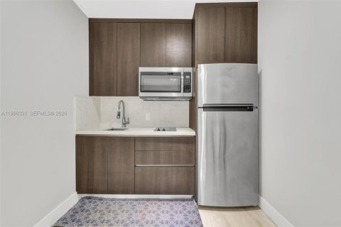 Propiedad comercial en alquiler en Miami, Florida, 1 dormitorio, 30.66 m2 № 2081295 - foto 8