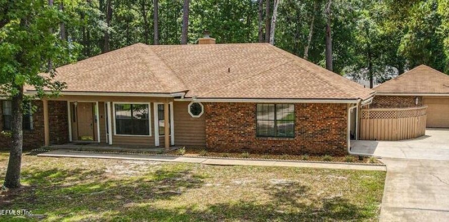 House in Jacksonville, Florida 3 bedrooms, 182.18 sq.m. № 869620