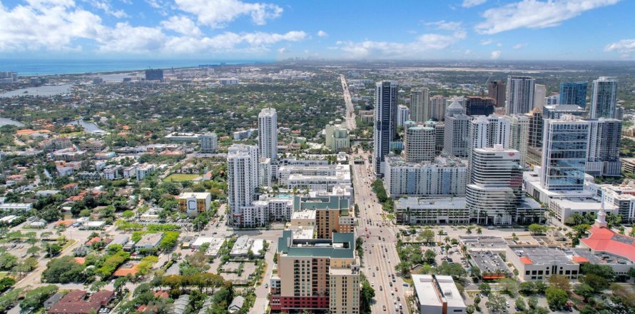 Condominio en Fort Lauderdale, Florida, 3 dormitorios  № 1118637