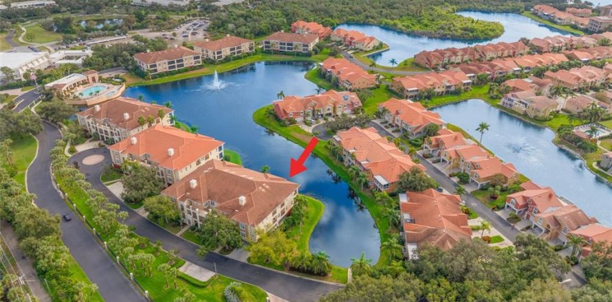 Condo in Saint Petersburg, Florida, 3 bedrooms № 2149795
