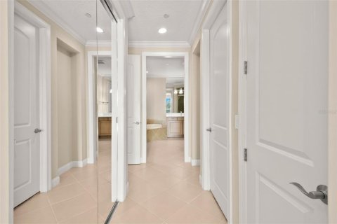 Condo in Saint Petersburg, Florida, 3 bedrooms № 2149795 - photo 27