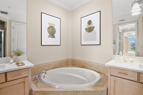 Condo in Saint Petersburg, Florida, 3 bedrooms № 2149795 - photo 29