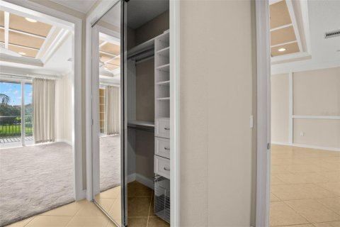 Condo in Saint Petersburg, Florida, 3 bedrooms № 2149795 - photo 26