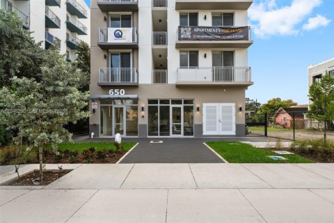 Apartment in Miami, Florida 37.16 sq.m. № 2002584 - photo 16