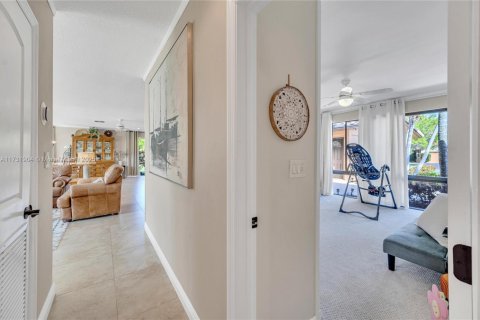Villa ou maison à louer à Hallandale Beach, Floride: 4 chambres, 255.76 m2 № 1838733 - photo 26