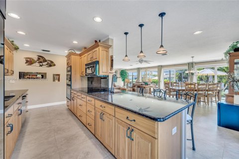 Villa ou maison à louer à Hallandale Beach, Floride: 4 chambres, 255.76 m2 № 1838733 - photo 21