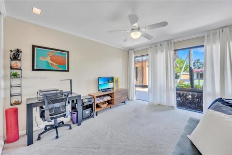 Villa ou maison à louer à Hallandale Beach, Floride: 4 chambres, 255.76 m2 № 1838733 - photo 27