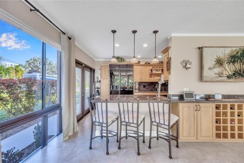 Villa ou maison à louer à Hallandale Beach, Floride: 4 chambres, 255.76 m2 № 1838733 - photo 19