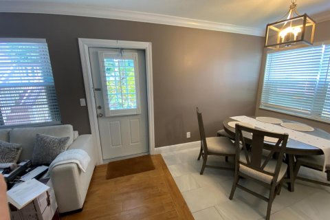 Copropriété à louer à West Palm Beach, Floride: 2 chambres, 74.14 m2 № 2431325 - photo 6
