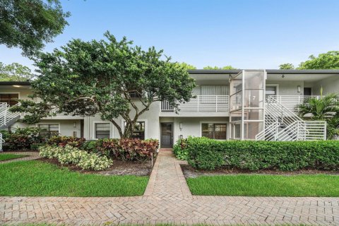 Condo in Boynton Beach, Florida, 2 bedrooms № 2177505